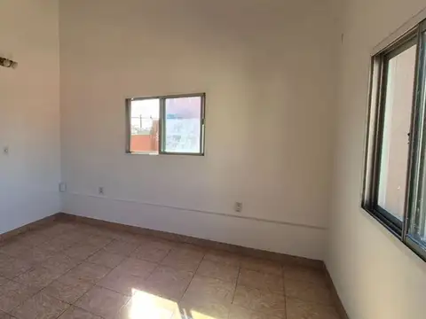 Depto Tipo Casa en Alquiler de 3 ambientes