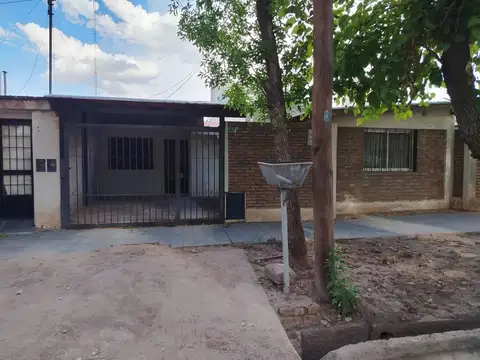 VENTA CASA BARRIO LOS OLIVOS, CARRODILLA