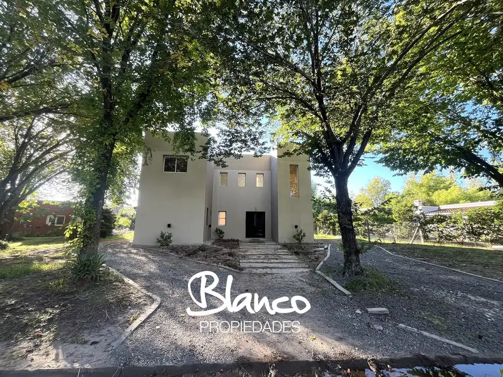 Casa Alquiler 8 años 6 ambientes, 1 cochera, 180m2, Roble Joven ...