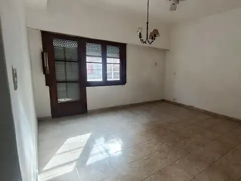 Depto Tipo Casa en Venta de 5 ambientes