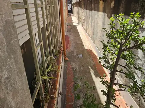 Depto Tipo Casa en Venta con 2 cocheras