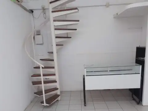 Local en alquiler 8 e/ 53 y 54