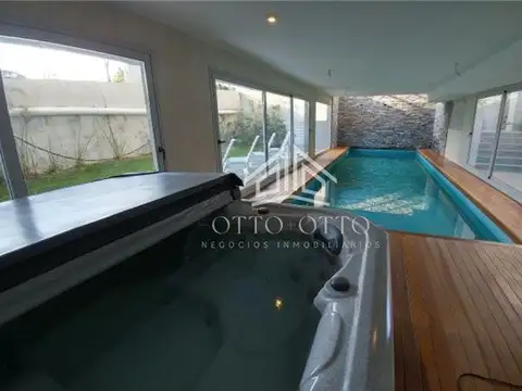 Apartamento en venta Playa Mansa 2 dormitorios