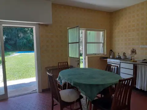 Casa 3 ambientes con 2 baños