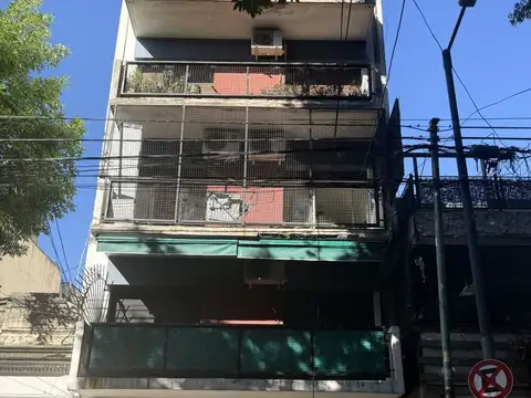 Alquiler Monoambiente con patio - La Boca