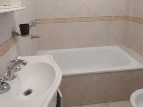 ALQUILER DE AMPLIO DPTO 3 AMBIENTES VILLA BALLESTER CENTRO