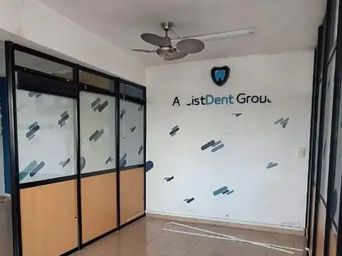 Local en Alquiler en Villa Real, $ 900.000