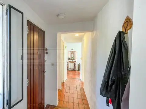 Bouchard al 3800 esquina Repetto