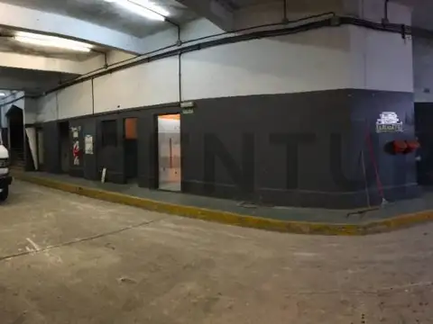 Casa en Alquiler en Flores, $ 8.000.000