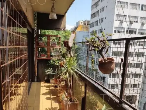 Venta Departamento Caballito Tres Ambientes Dependencia Balcón Frente Apto Crédito