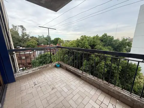 DEPARTAMENTO 3 AMBIENTES SAENZ PEÑA BALCON TERRAZA