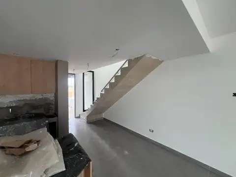 Depto Tipo Casa en Venta en Brisas De Manantiales, USD 230.000