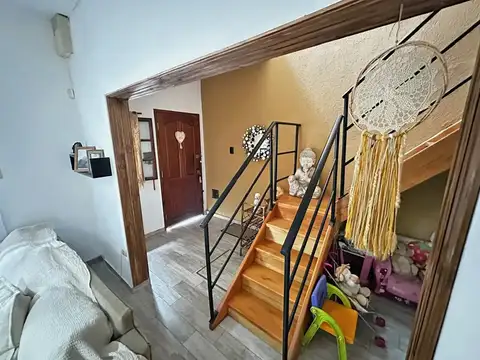 Depto Tipo Casa en Venta de 2 dormitorios