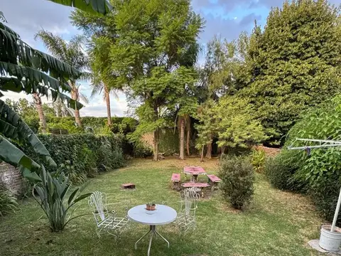 Casa 4 amb en Venta en V, Tesei quincho Parrilla.