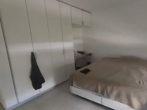 CASA 2 DORMITORIOS EN VILLA CATALINA