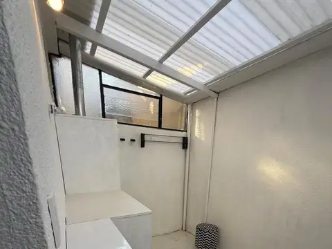 Depto Tipo Casa en Alquiler con 1 cocheras