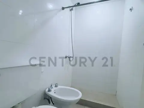 azcuenaga 2200, Piso 0