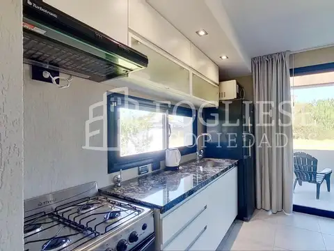 Complejo de Departamentos 6 unidades a Estrenar en Las Gaviotas