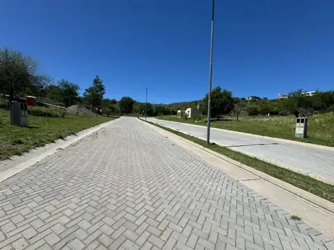 VENTA LOTE CARLOS PAZ 810M2