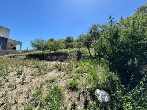 VENTA LOTE CARLOS PAZ 810M2