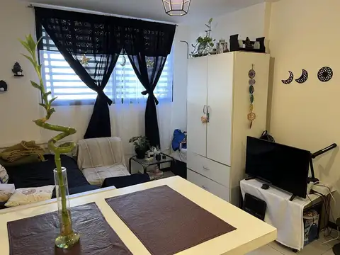 VENTA - Monoambiente en planta baja - Lourdes