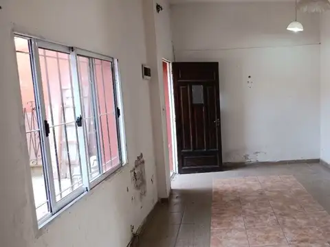 Depto Tipo Casa 3 ambientes con 1 baño