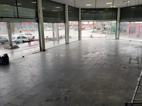 Local en Alquiler en San Justo, USD 2.990