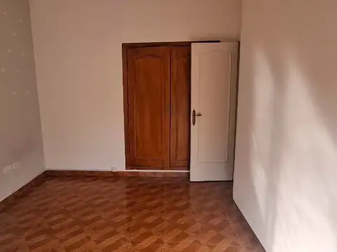 Departamento en Alquiler en Liniers, $ 900.000