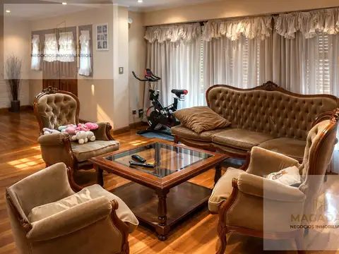 Casa en Venta en Villa Sarmiento, USD 350.000