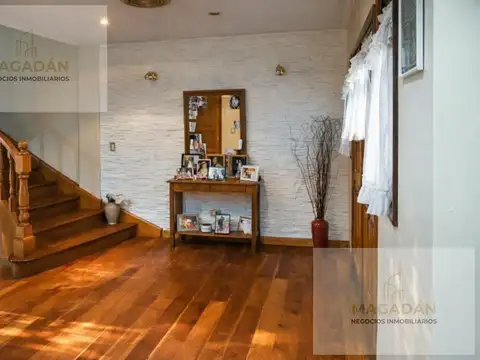 Casa 4 ambientes con 6 baños