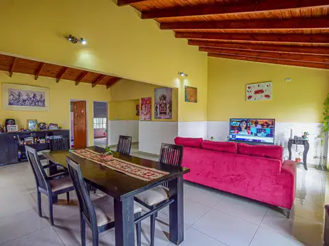 Quinta en Venta en Tristán Suárez, USD 164.000