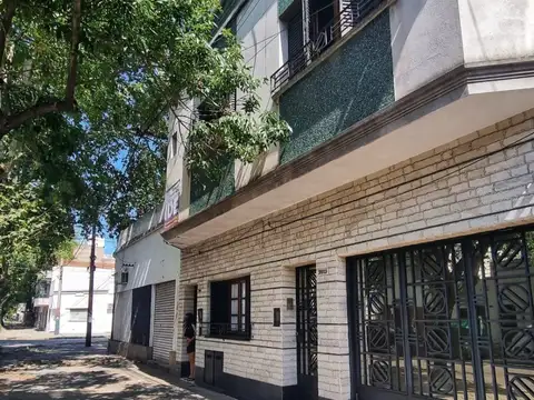 Planta Alta en venta de 2 dormitorios Zeballos 3900