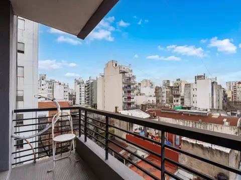 Departamento de un ambiente con cochera a la venta muy buen estado