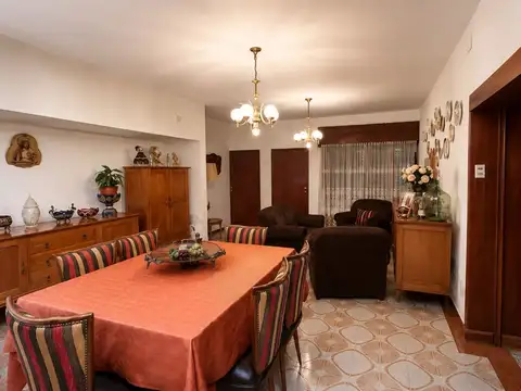 Casa en Venta en Barrio Tres Cerritos, USD 195.000