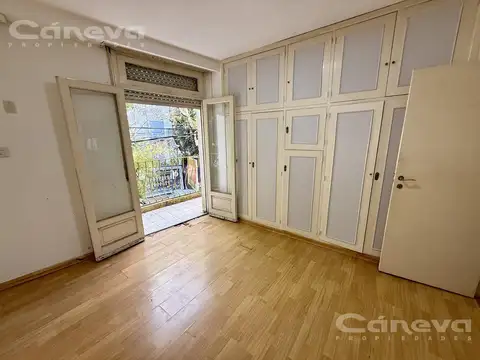 Departamento primer piso 4 amb patio y parrilla