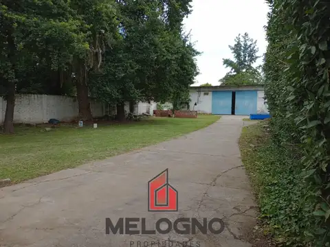 Terreno en Venta con Deposito reconvertido a Vivienda