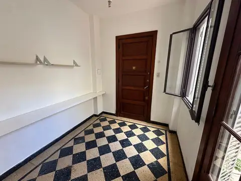 Depto Tipo Casa en Alquiler de 2 dormitorios