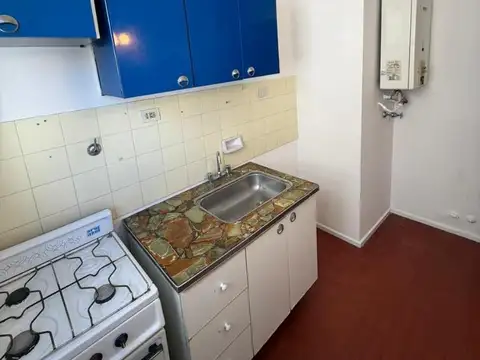 Alem 100, Piso 10