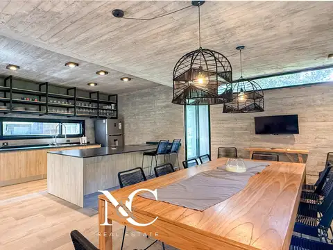 Casa en Venta con 1 cochera