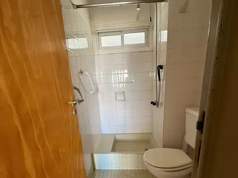VENTA DEPARTAMENTO 3 DORMITORIOS BROWN 950
