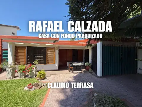CASA 5 AMB EN VENTA EN RAFAEL CALZADA