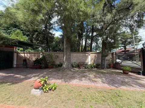 Casa en Venta en Rafael Calzada, USD 130.000