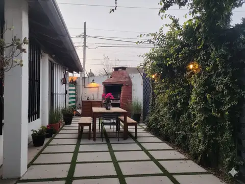 Casa en Alquiler Temporal con 1 cochera