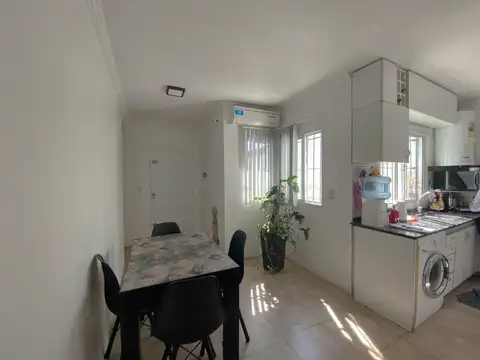 Venta PH 3 Ambientes José Leon Suarez Luminoso