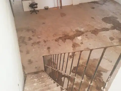 Galpon en Alquiler en Azcuenaga, $ 950.000