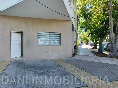 Local/vivienda 2 ambientes en V. Devoto