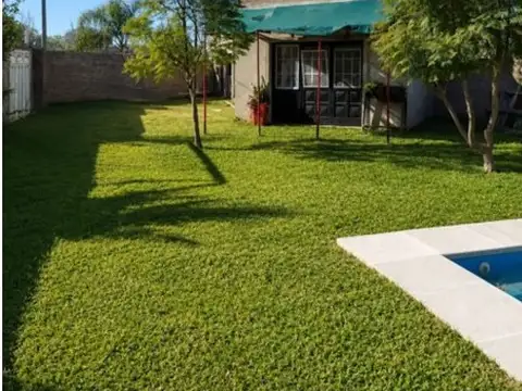 OPORTUNIDAD CASA CON PILETA EN PUEBLO ESTHER