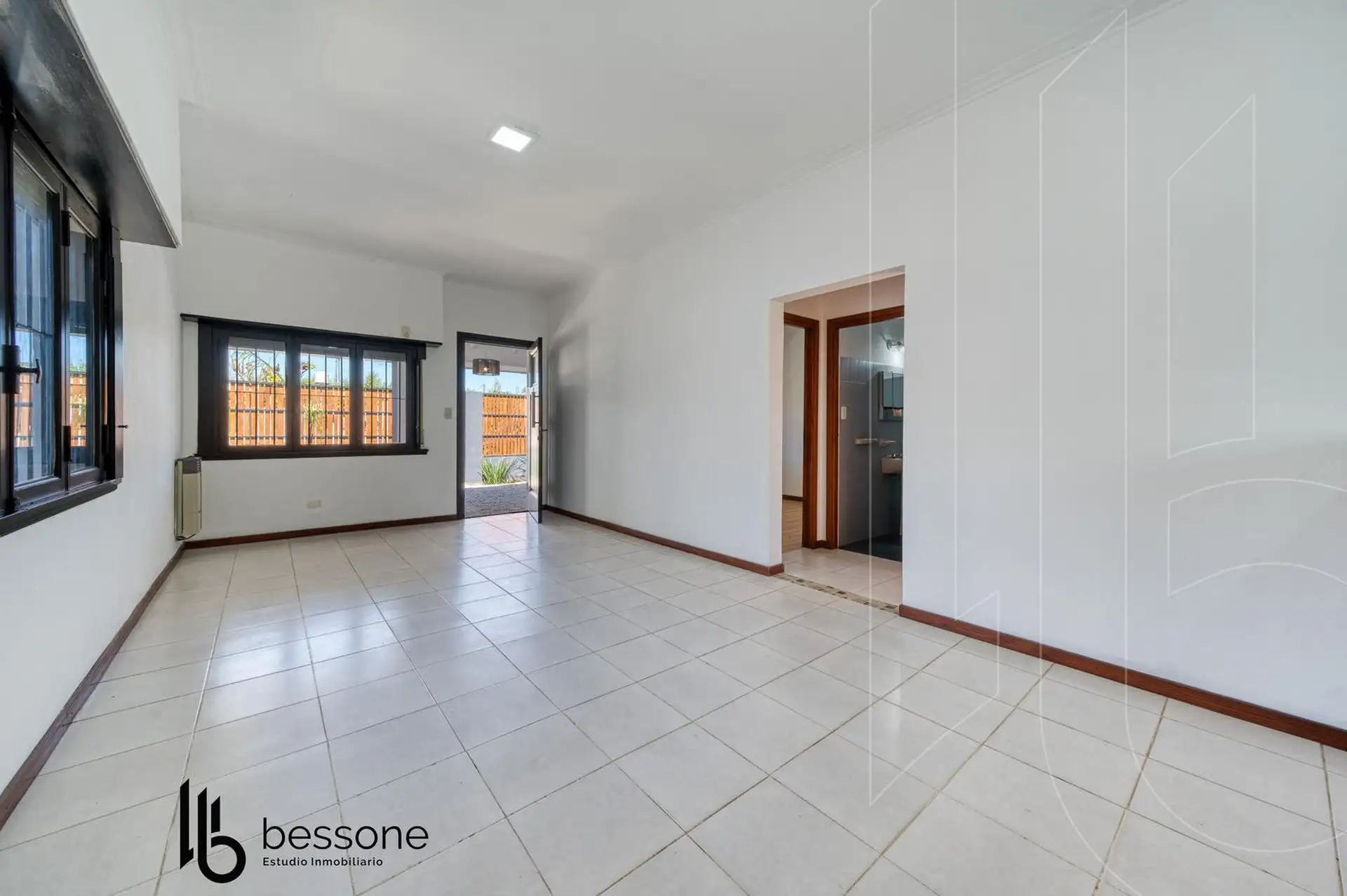 Casa con Pileta los Pinares