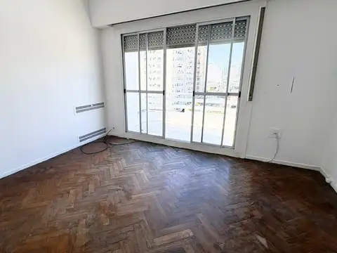 Departamento 2 Ambientes con Balcón Corrido y Vista Abierta, Muy Luminoso