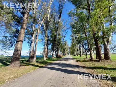 Terreno en barrio privado, Los Tres Pinos.